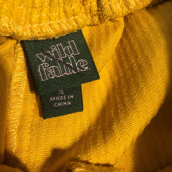 Hi waisted stretchy mustard shorts - Picture 2 of 3